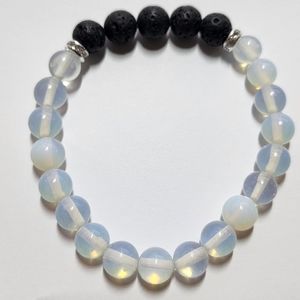 Moonstone Opalite and lava rock essential oil diffuser aromatherapy bracelet NWT